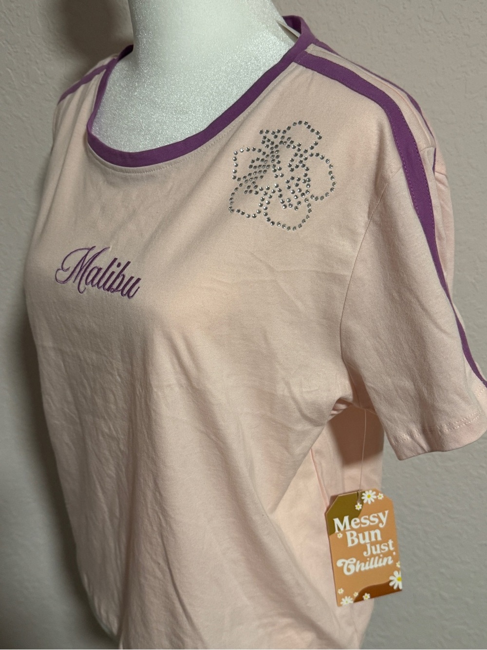 NWT Messy Bun Just Chillin Malibu Ringer Tee Y2K Pink Purple Hibiscus XL - Picture 4 of 6